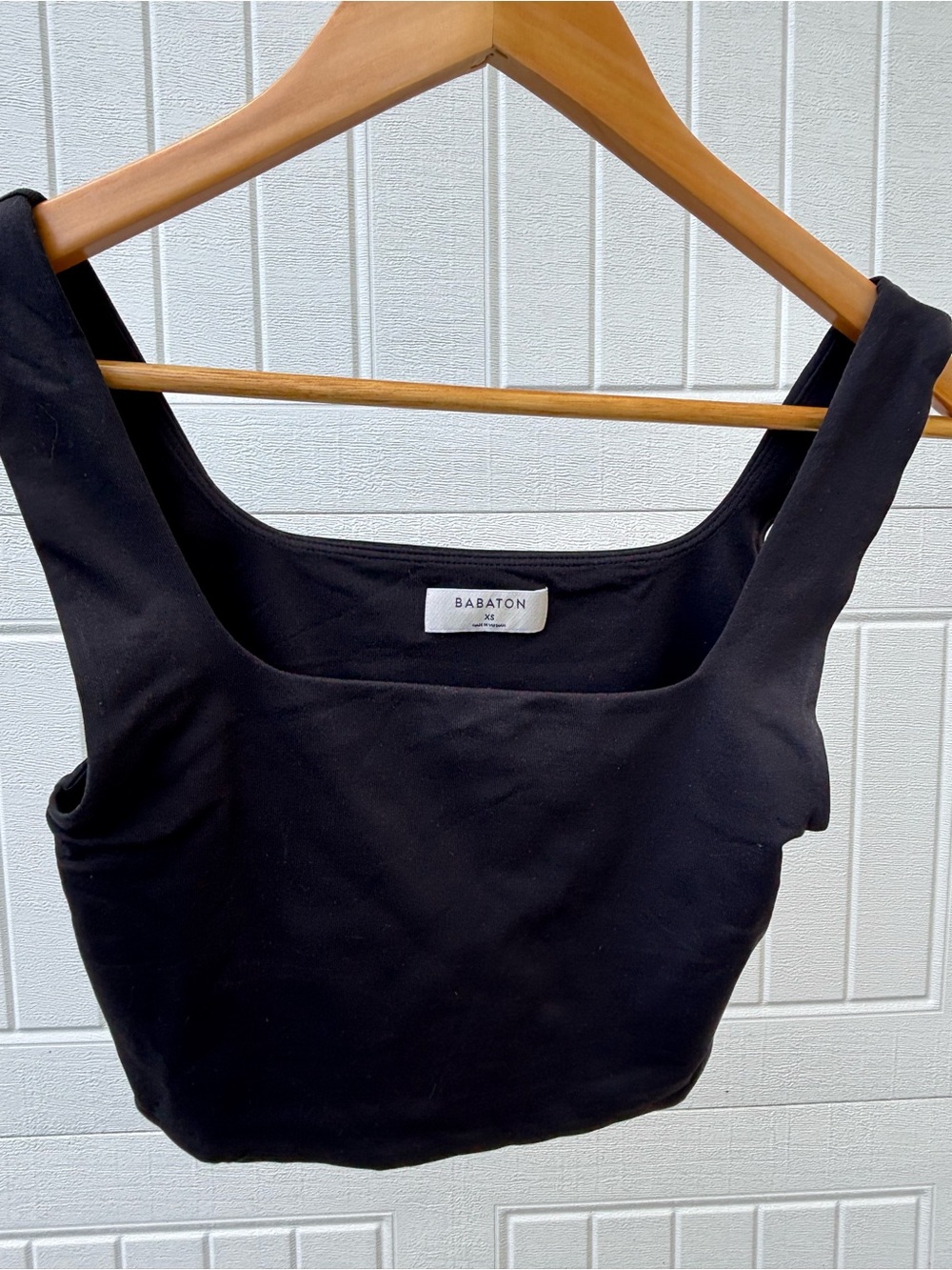 Aritzia black crop / XS